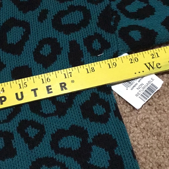 BCBG Generation Cheetah Sweater - Size S - Picture 7 of 9